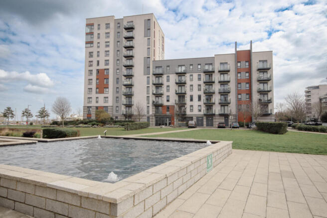 Stunning Two Bedroom Waterside Apartment