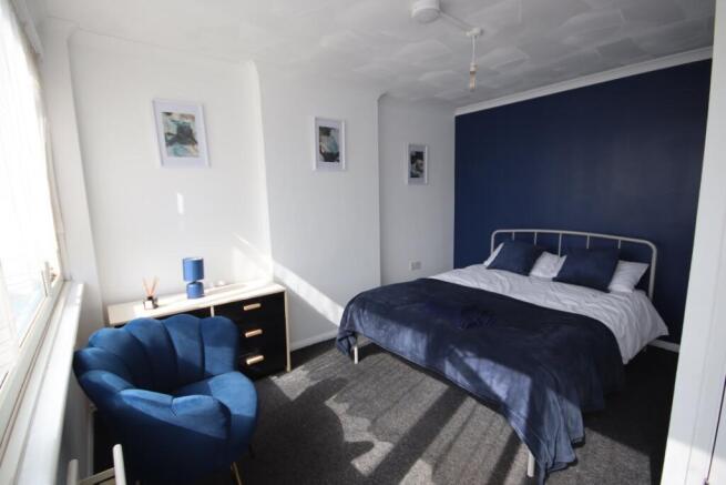 Double Room to Let