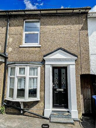Charming 2-Bed Terraced House with Private Garden