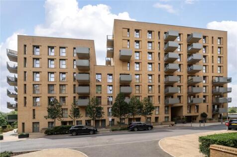 Moorhen Drive, London, NW9