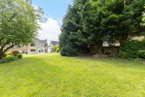 Wappenham Road Helmdon Brackley, Northamptonshire, NN13 5QA