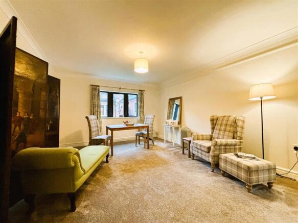Living Room.jpg