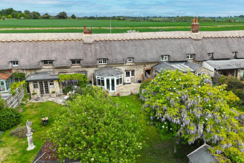 Great Haseley, Oxfordshire, OX44