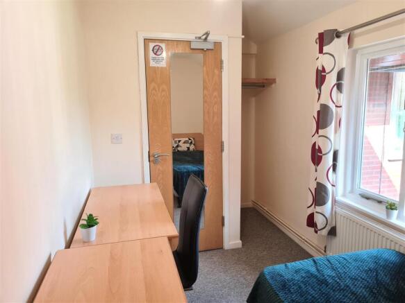 Fl 17 Room 1 B.jpg