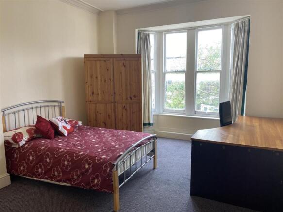 Bedroom 1b - 58a Mill Road.jpg