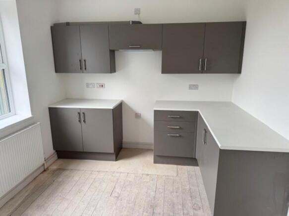 kitchen toll bar