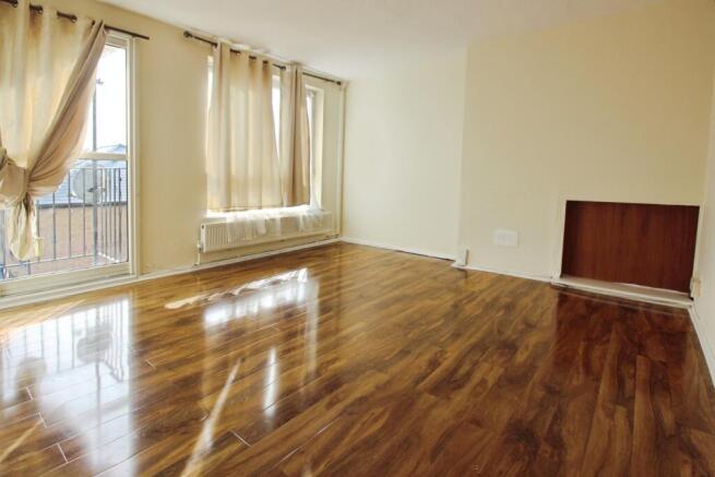 pbox-living_room-345619.JPG