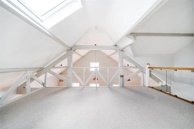 Galleried Sec Floor