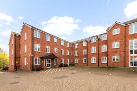 Whitings Court, Paynes Park, Hitchin, Hertfordshire, SG5