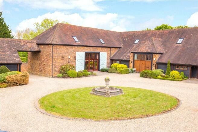 4 Bedroom Barn Conversion For Sale In Little Wymondley Hitchin