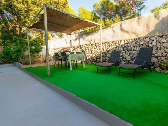 Garden patio of villa with tourist license in Cala Galdana