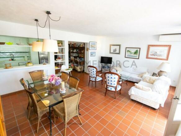 Duplex living-dining room in the center of Fornells