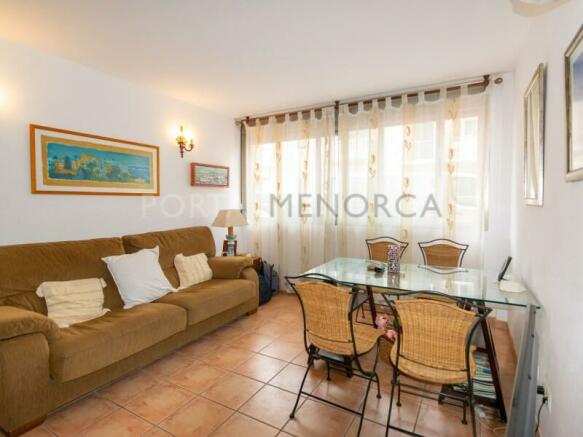 Pleasant ground floor living-dining room with parking and storage room in Mercadal