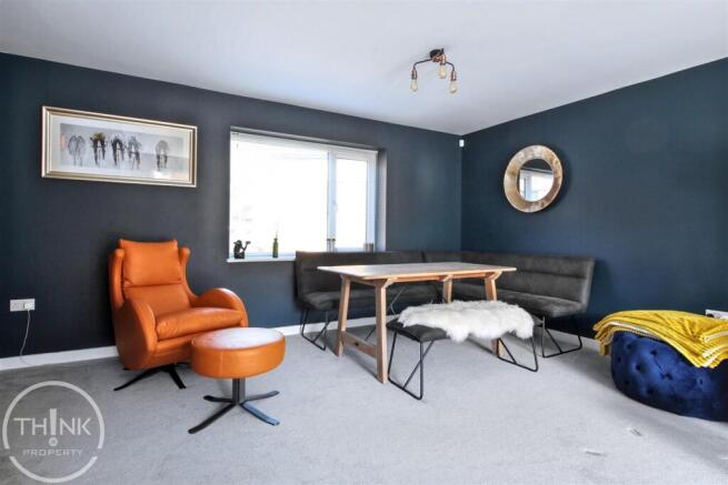Lounge/ Diner