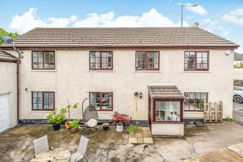 2 Kellet Road, Carnforth, Lancashire, LA5 9LN
