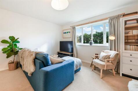 Myrna Close, Colliers Wood