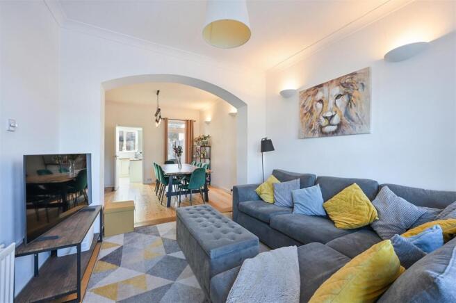 LIBERTY AVENUE, 23 (3).jpg