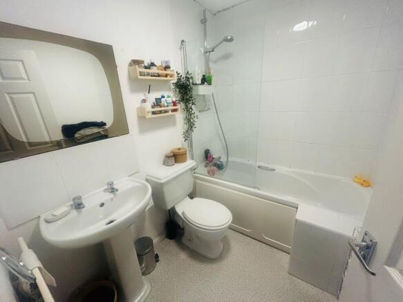 Photo 3