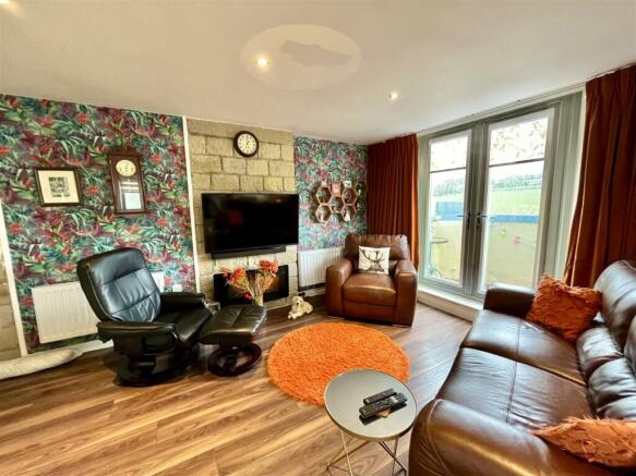 Bramleys Estate Agents - Valley Mill - Elland (5).