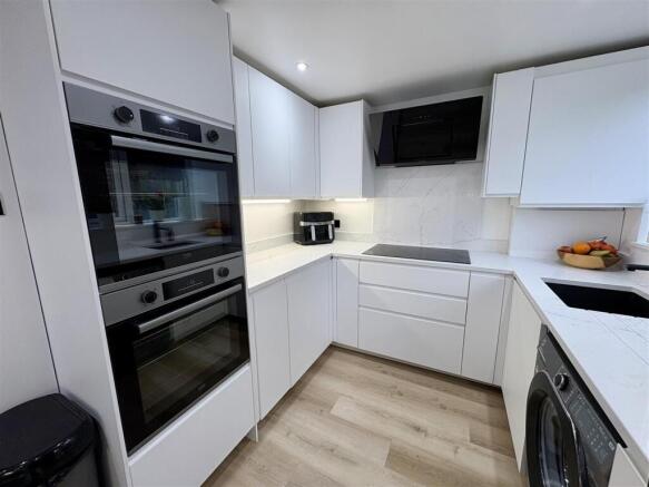 Bramleys Estate Agents - Moorlands Road - Greetlan