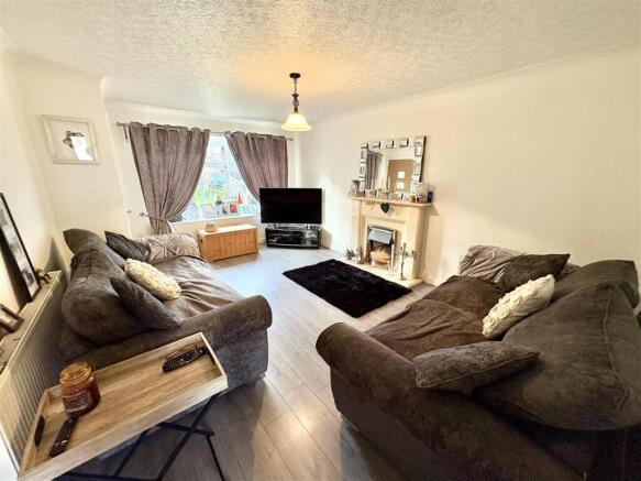 Bramleys Estate Agents - High Bank Close - Elland 