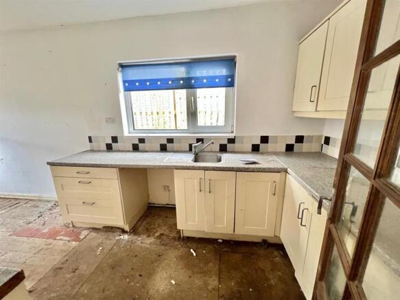 Bramleys Estate Agents - Kildare Crescent - Auctio