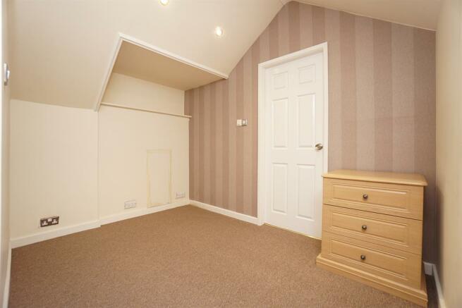 3 Bedroom Detached Bungalow For Sale In Carr Grove Deepcar