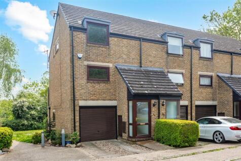 Bazes Shaw, New Ash Green