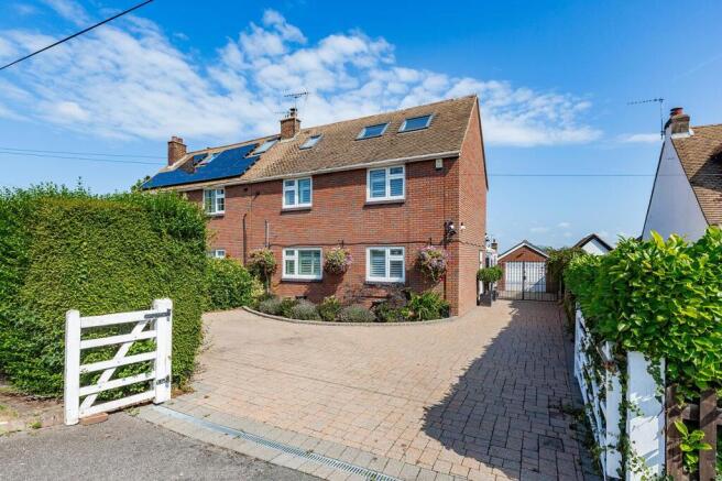3 Merton Avenue-LR1.jpg