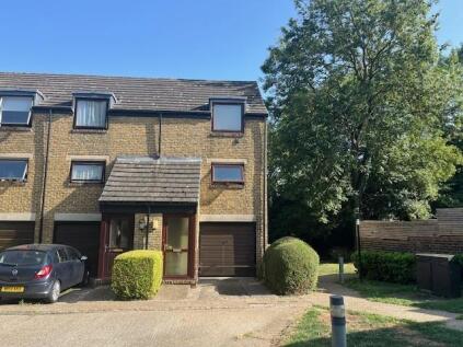 Bazes Shaw, New Ash Green