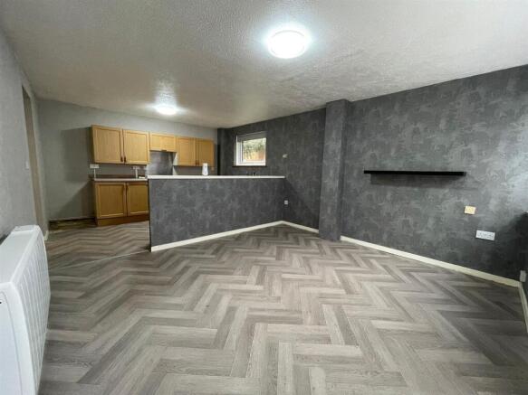 Lounge to Kitchen.jpg