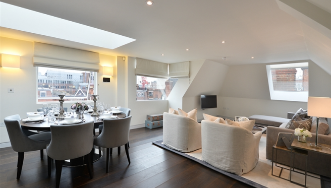 Living Area (2)
