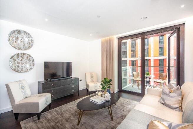 Living Area / Balcon