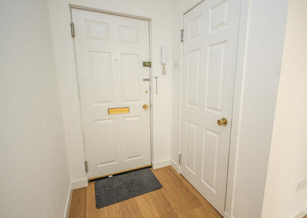 18a Hopetoun Rd -...