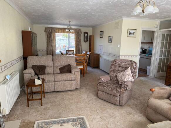 Sitting/Dining Room