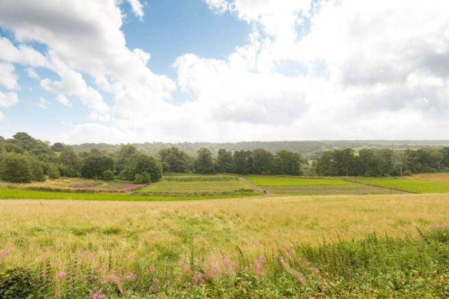 3 bedroom detached bungalow for sale in 3 Penicuik Road 