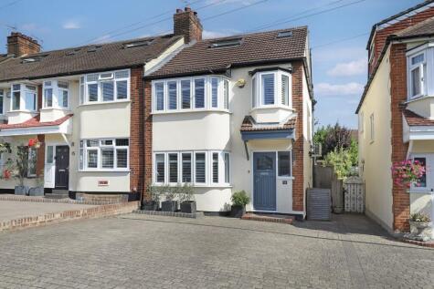 Maple Close, Buckhurst Hill, IG9