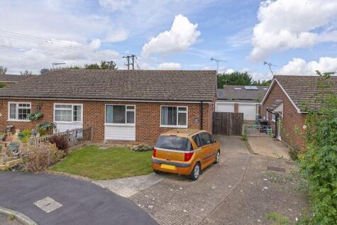 Walnut Close, Paddock Wood