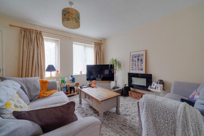 100 Waveney Road,...
