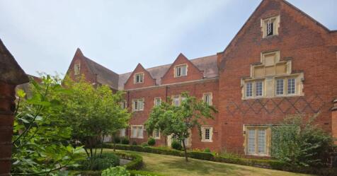 13 Pope Court, The Galleries, Warley, Brentwood, Essex, CM14 5FR