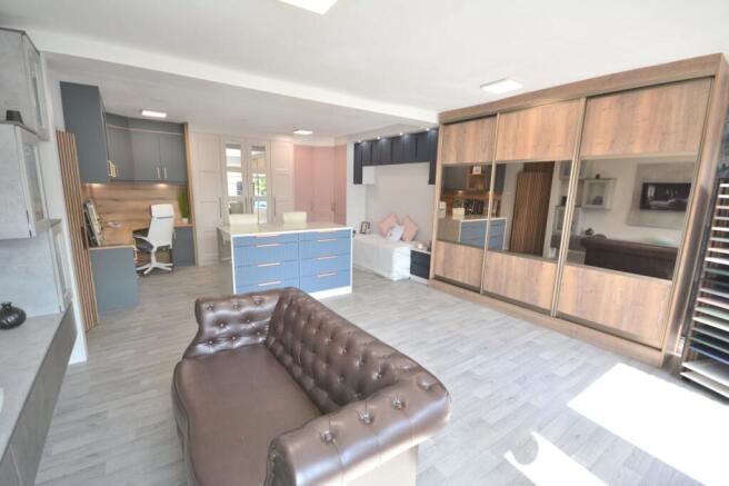Show Room