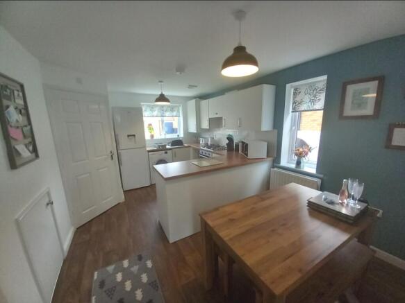 DINING KITCHEN