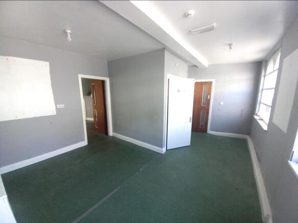 GROUND FLOOR MAIN RECEPTION ROOM
