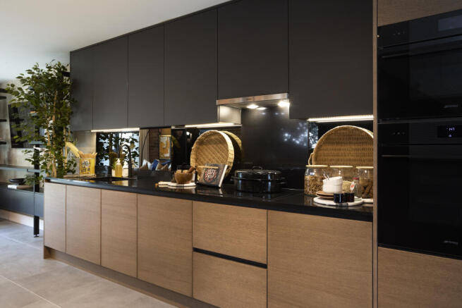 Plot 6 kitchen