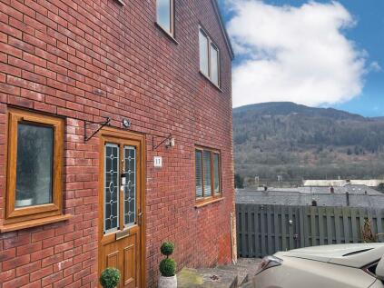 Treorchy - 4 bedroom end of terrace house for sale