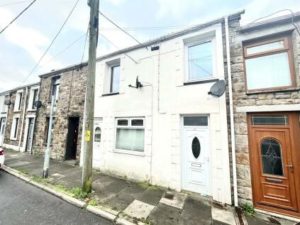 Maesteg - 2 bedroom ground floor flat for sale