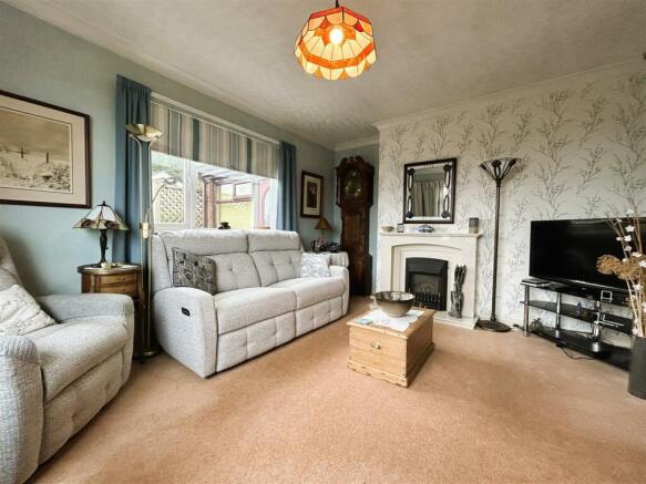 sitting room.JPG