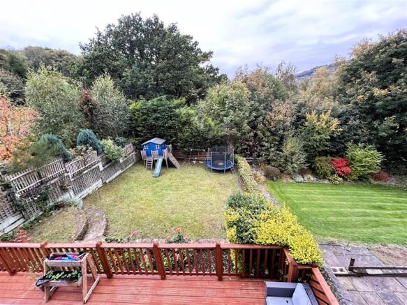 GARDEN.JPG