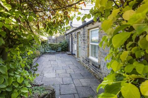 Buckden Road, Edgerton, Huddersfield