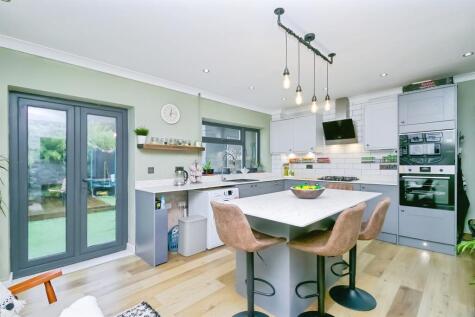 Ffordd Yr Eglwys, North Cornelly, Bridgend